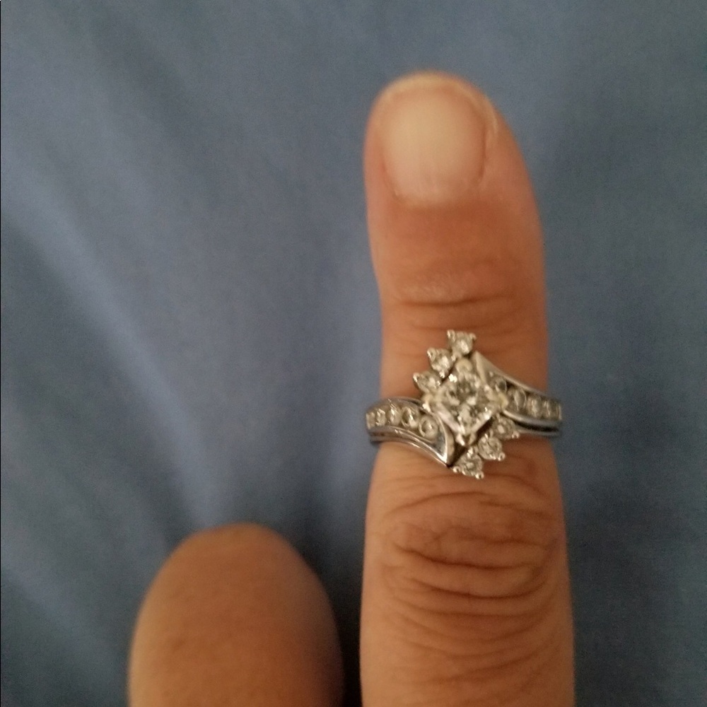Diamond ring